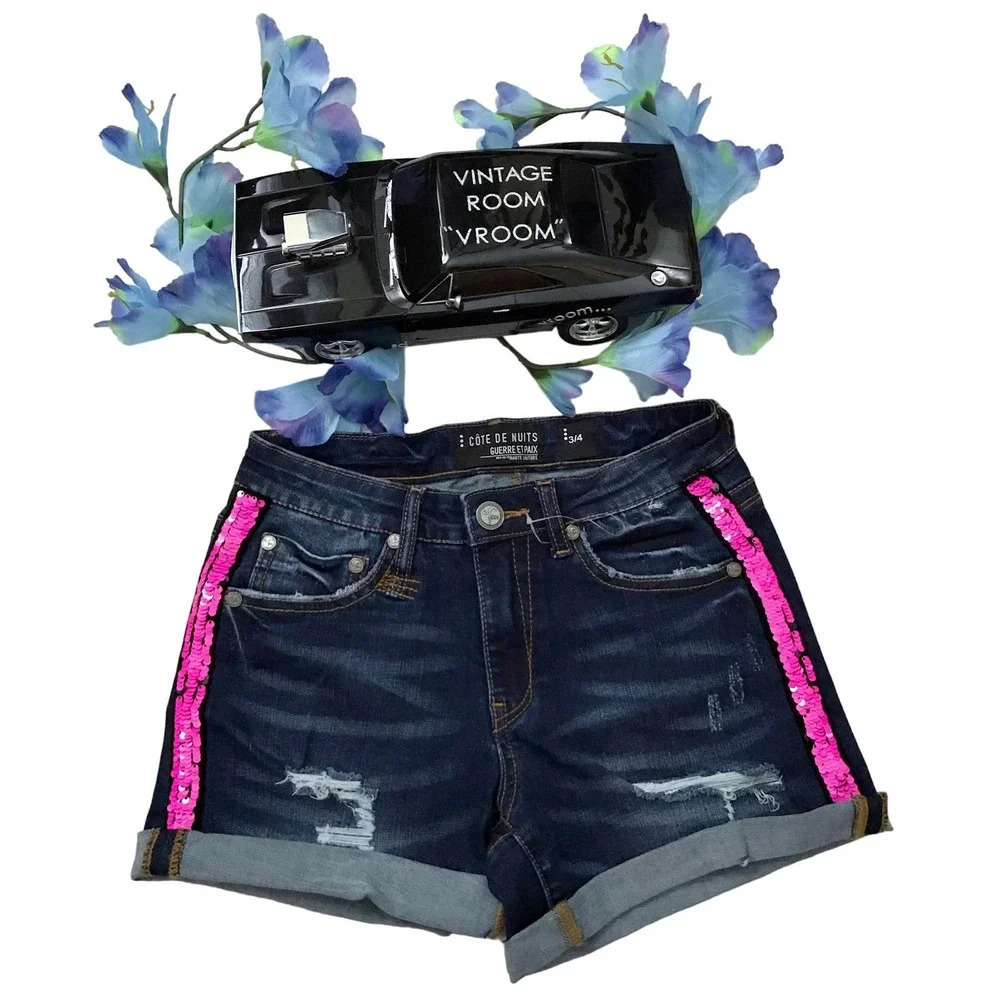 Cote De Nuits NWOT Shorts for Juniors/Women 3/4